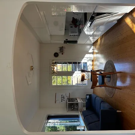 Charming Private In The Heart Of Kbenhavn Leilighet København