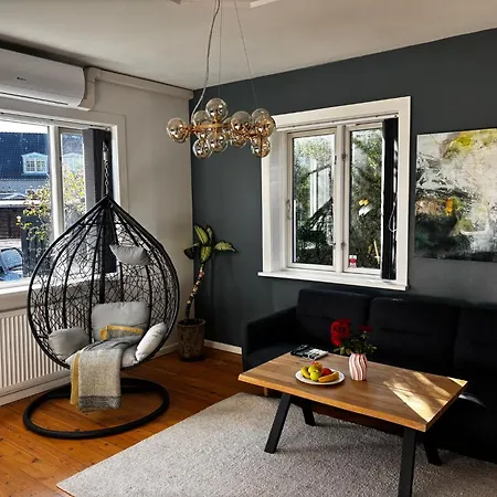 Charming Private In The Heart Of Kbenhavn København
