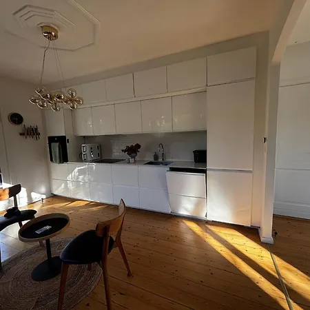 Charming Private In The Heart Of Kbenhavn København